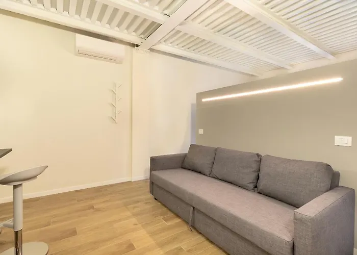 Alessia's Building- Affori Fn Apartman *