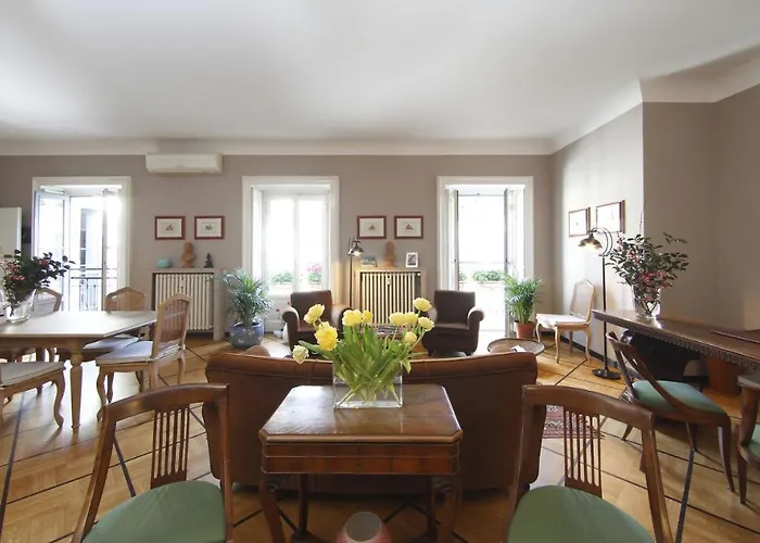 Bonaparte 2* ميلان