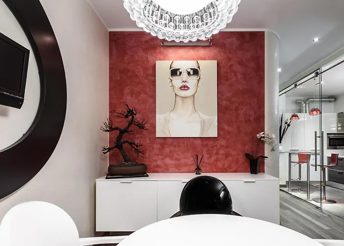 Апартаменты Stylish In Fashion District - Corso Venezia