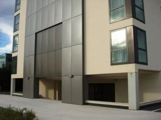 Western Major Milaan