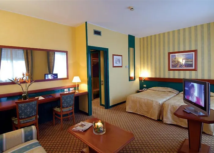 Atahotel Quark 4* מילאנו