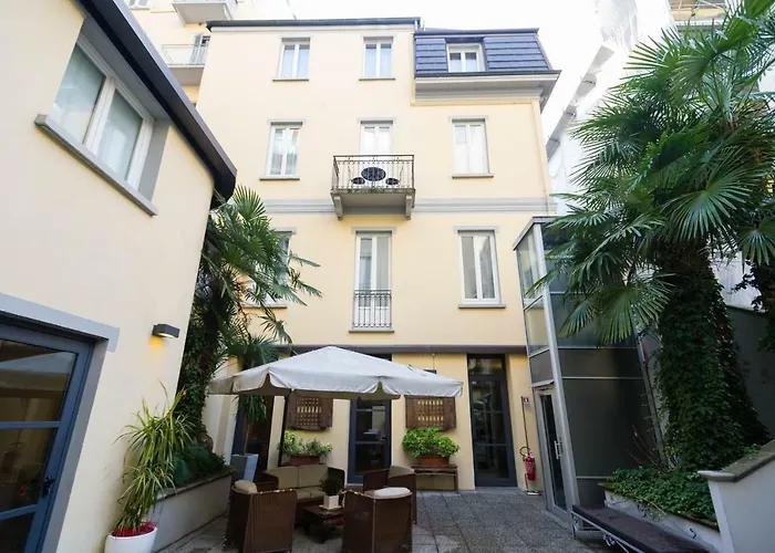 Townhouse 33 Boutique