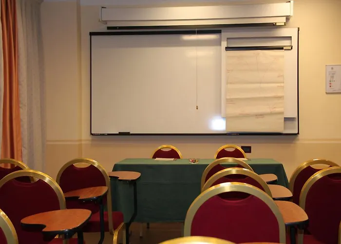 Mokinba Sant'ambroeus Milán