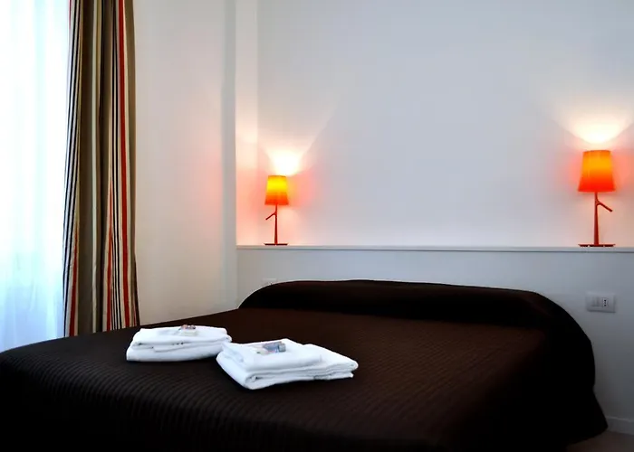 Bb Bocconi Apartmanhotel