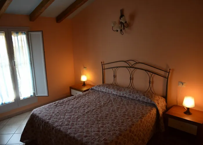 Cheta Vendégház Milánó