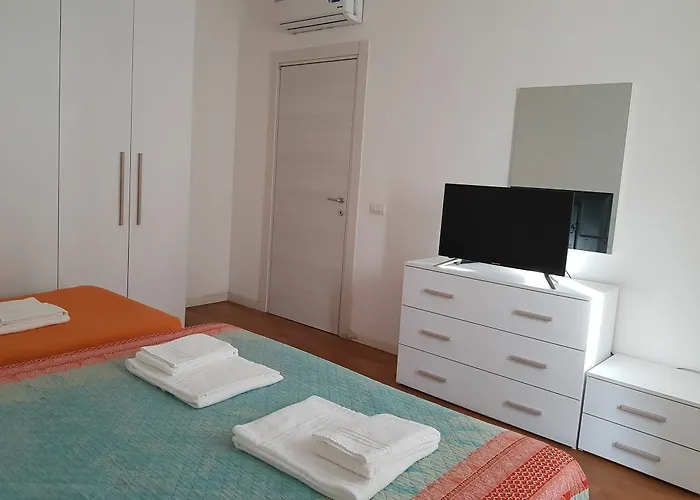 게스트하우스 Red Line Division 3*