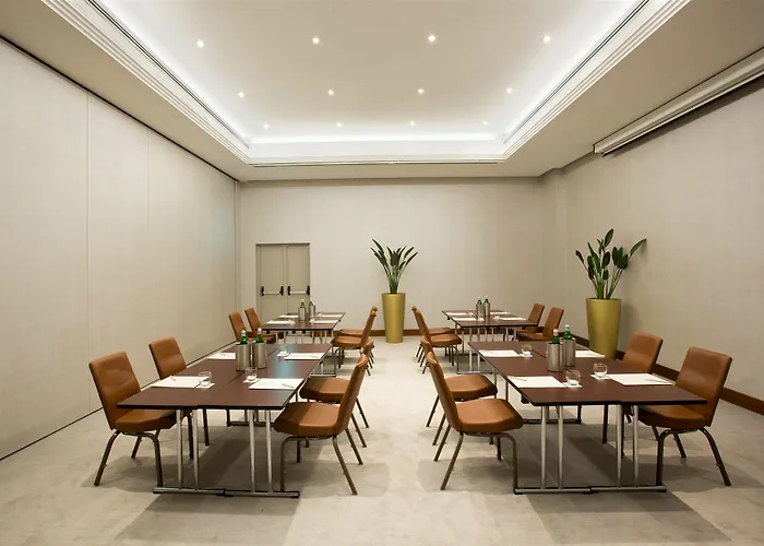 Starhotels Tourist 4* Milano