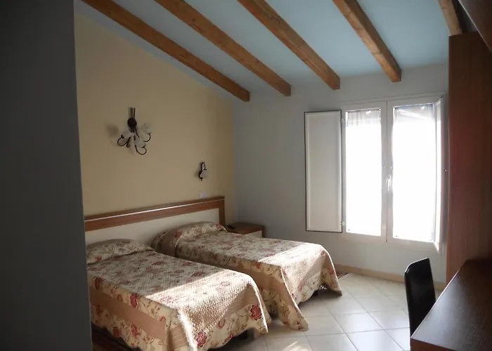 Cheta Guest house 2*