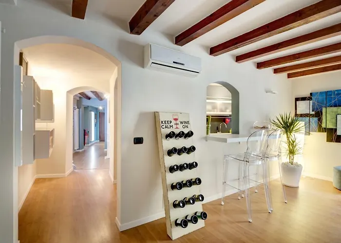 לינה וארוחת בוקר Moscova Luxury 4*
