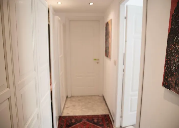 Apartment Convenient And Private Place In Milan