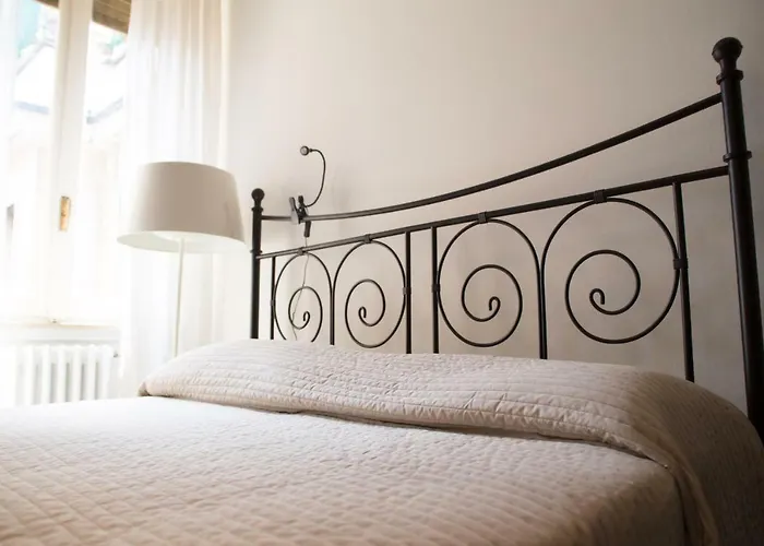 Apartment Convenient And Private Place In Milan Milan