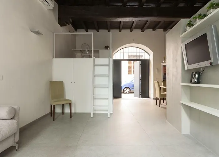 Le Scuderie Di Sant'ambrogio * Milán