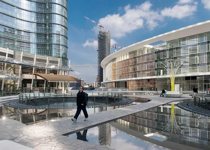 L'isola Di Romy * Милан