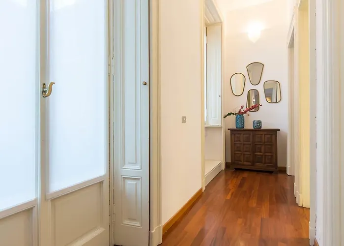 Design Ampio E Luminoso * Milão