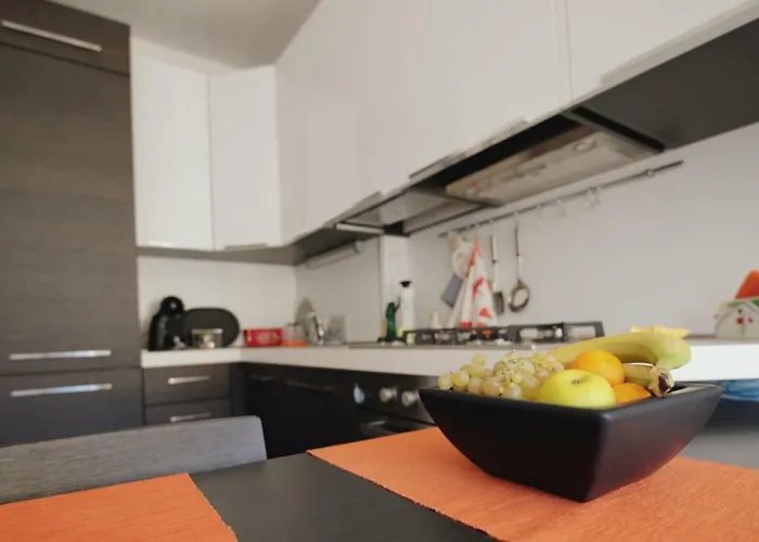 Orea Spiti - Charming Flat & Canal View Few Steps From Movida Apartment