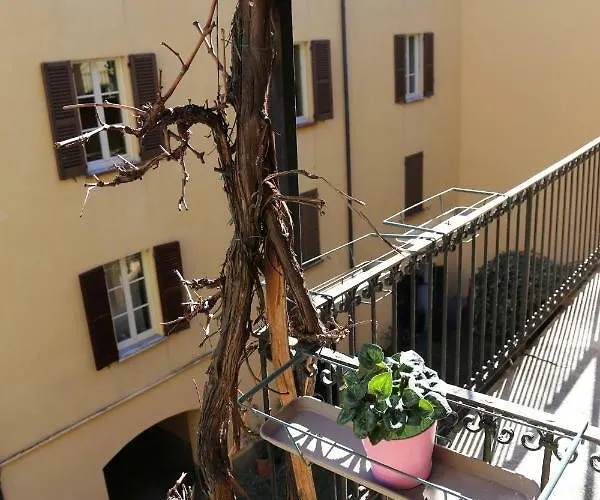Naviglio Grande 아파트 *