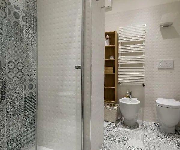 לינה וארוחת בוקר Moscova Luxury 4*