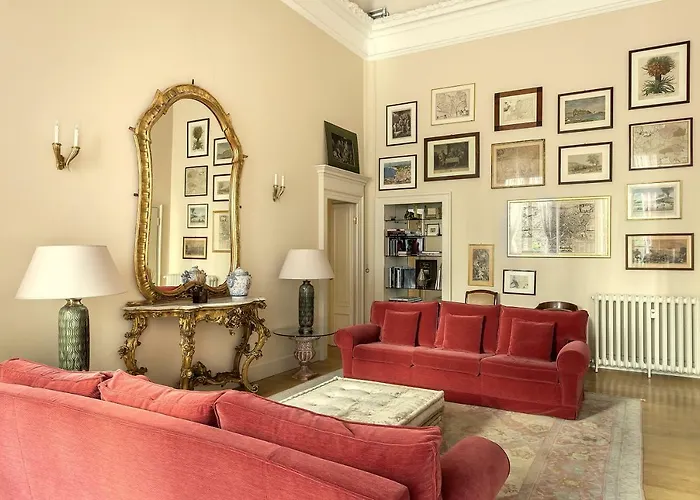 Lägenhet Antica With Outdoor In The Heart Of Centre, 4 Bedrooms