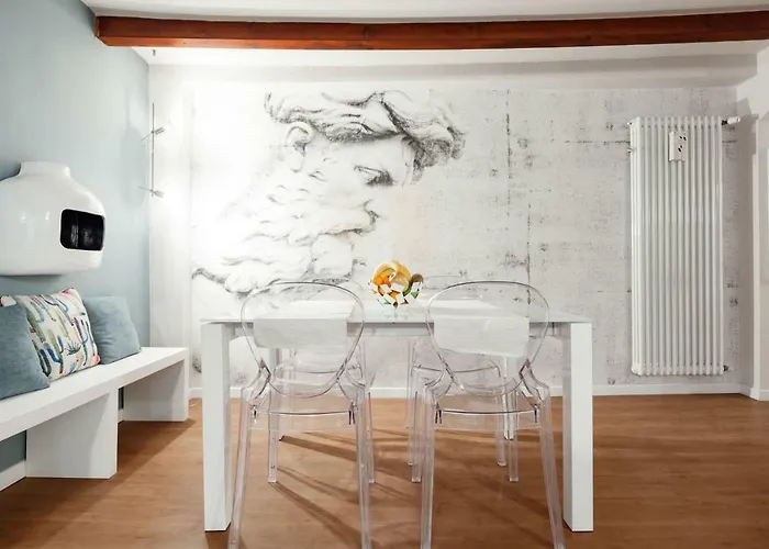 Moscova Luxury לינה וארוחת בוקר 4*