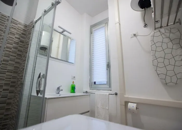Hotel Via Treviso 6 Mailand