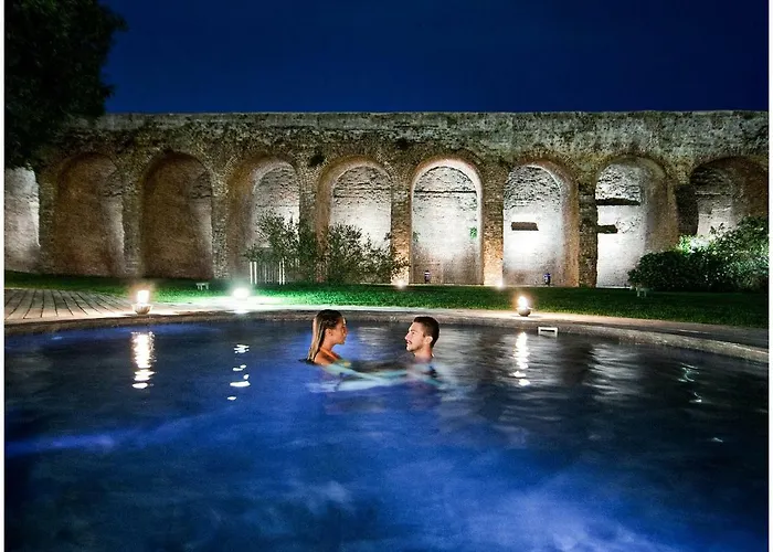 Design - Porta Romana Apartment *