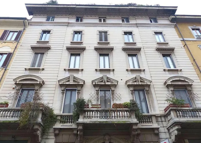 Cozy One Bedroom In Milano, Brera * Милан