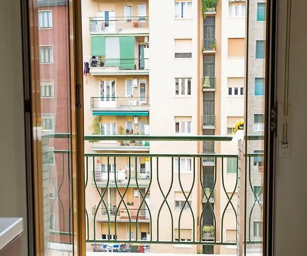 Lorenteggio Apartment *