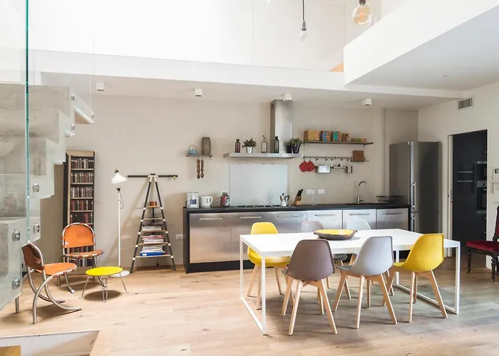 Stylish Loft With Garden, 8 Guests, 3 Bedrooms * Milano
