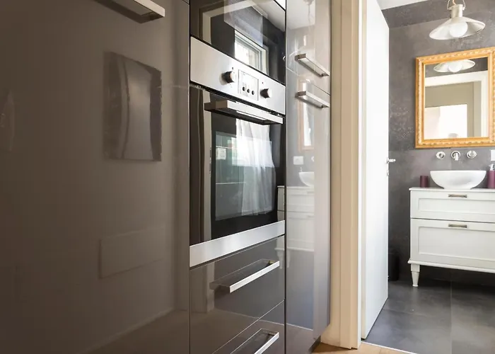 Lägenhet Stylish Loft With Garden, 8 Guests, 3 Bedrooms