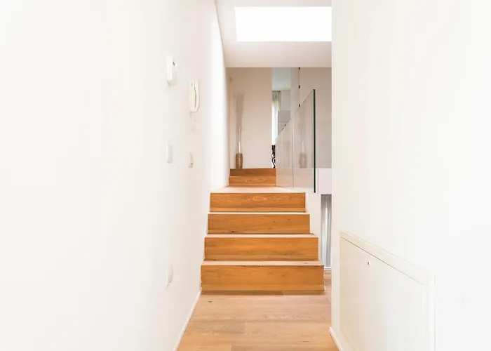 Stylish Loft With Garden, 8 Guests, 3 Bedrooms *