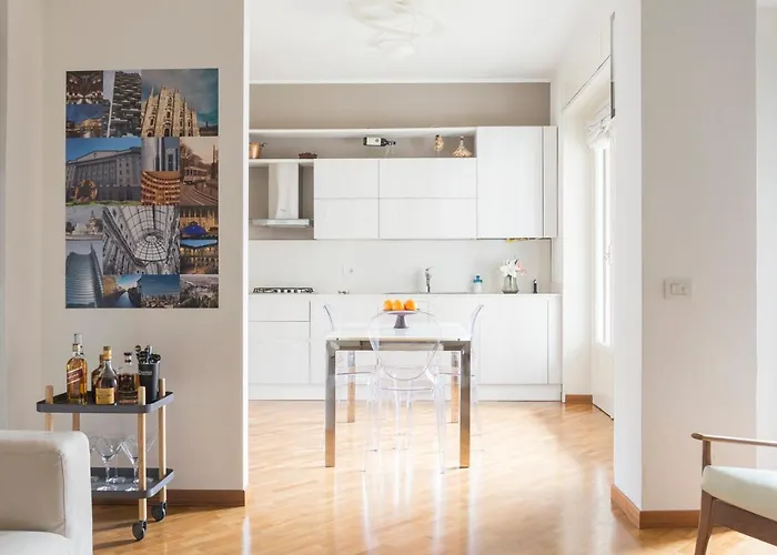 Cosmopolitan Home, 2 Bedrooms, 2 Bth, 5 Guests מילאנו