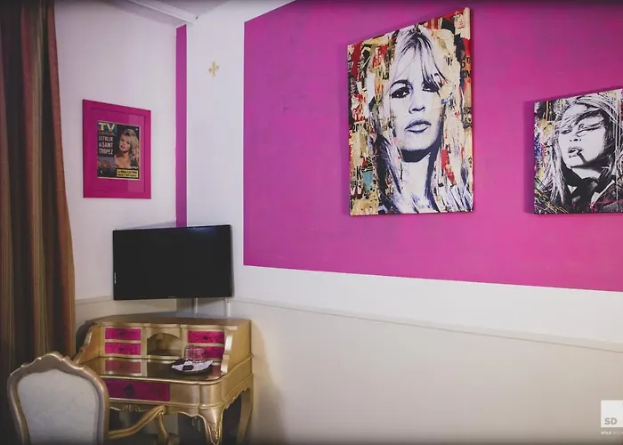 アドミラル ホテル