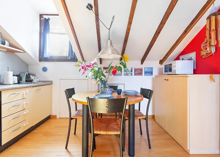 Guesthost - Piazza Risorgimento Cosy *