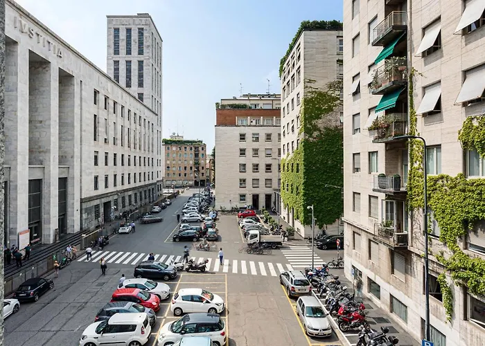 Apartment Hostmate -milano - Via Freguglia - Guastalla *