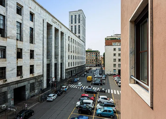 Apartment Hostmate -milano - Via Freguglia - Guastalla