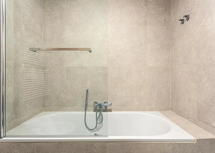 Hostmate -milano - Via Freguglia - Guastalla *