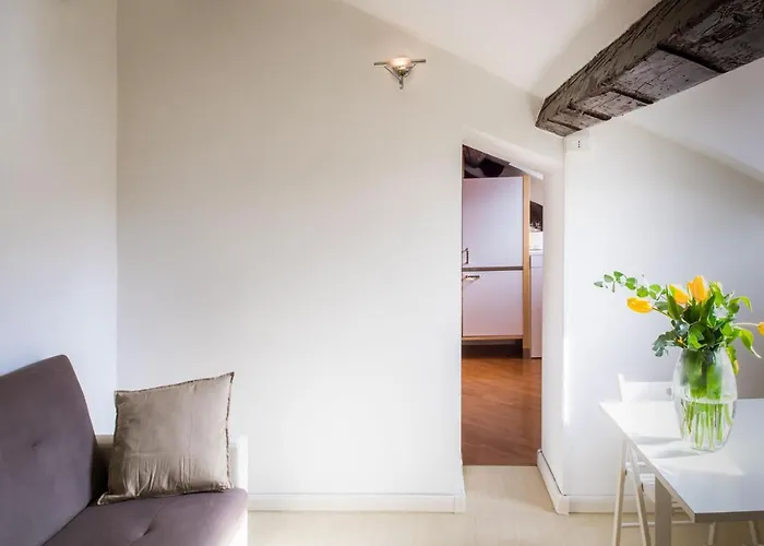 Appartement La Mansarda Sui Navigli Milaan