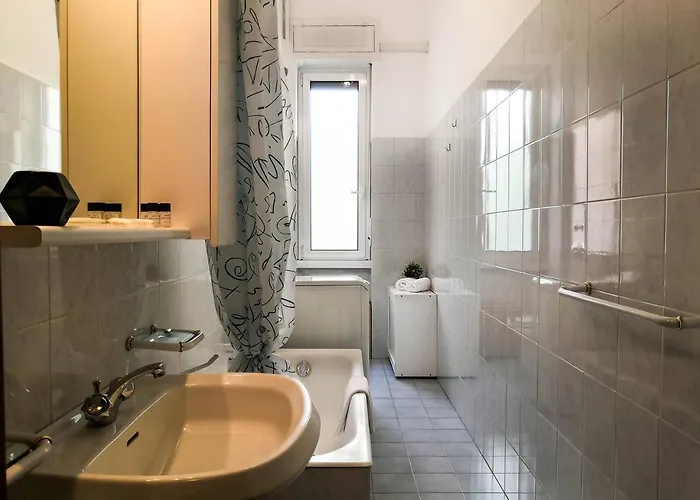 Apartman Joivy 1 Bedroom Next To Piazza Leonardo Da Vinci Milánó