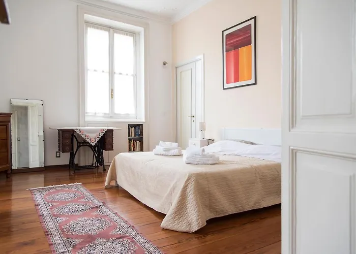 Daire Brera District 2 Bedrooms -youhosty