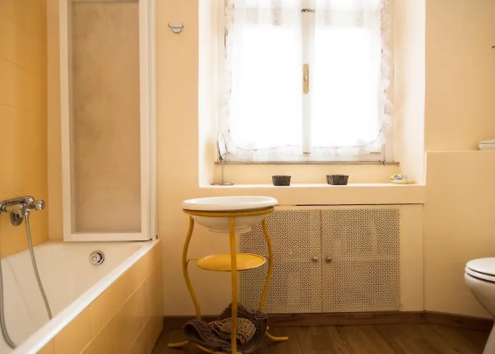 Brera District 2 Bedrooms -youhosty