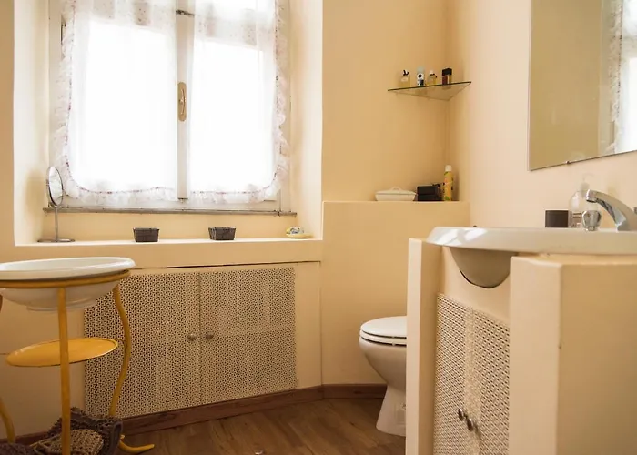 Brera District 2 Bedrooms -youhosty Daire