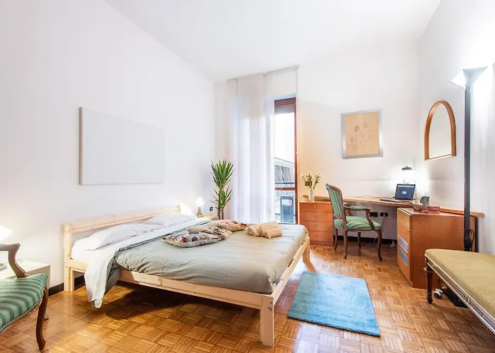 Central Guest House *