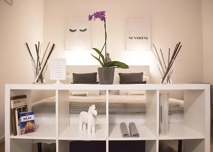 Center White Apartment Mailand
