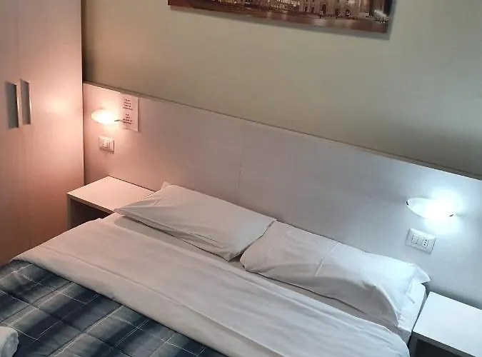 肯尼迪酒店 酒店