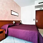 Venini فندق 3*