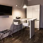 مينيغينو الفندقية شقة فندقية