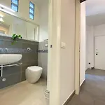 Bright 4-bedroom Near San Siro *