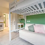 Suzzani 273 Hotel *