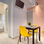 Hotel Suzzani 273 *