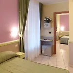Hotel Arco Romana 3*